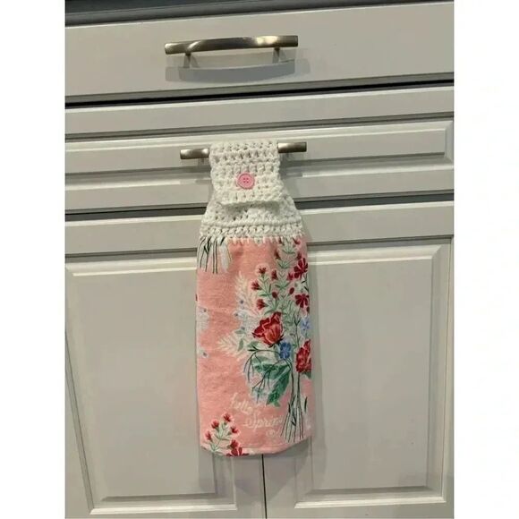 Crochet Top Kitchen Towel- Hello Spring pink towel red flowers - Picture 1 of 2